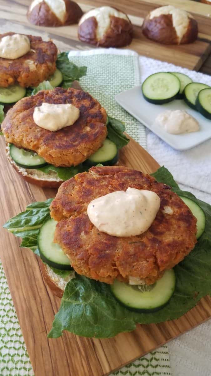 Salmon Burgers served with Green Chile Aioli made with BUENO® Flame Roasted® Green Chile Salsa